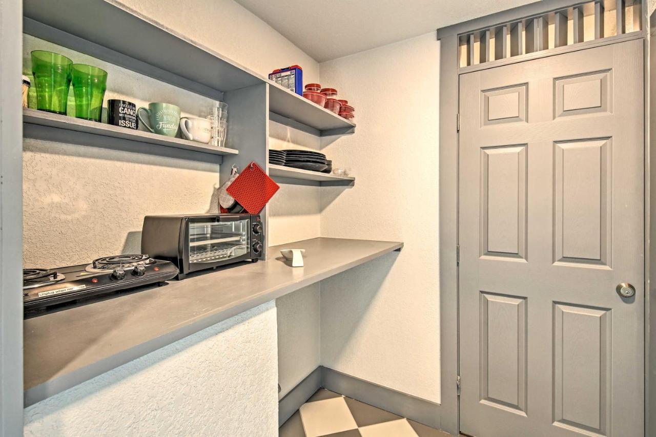 Retro Updated Blanco Abode - Steps To Main Street! Экстерьер фото